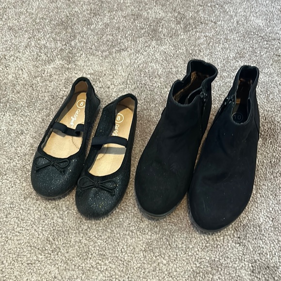 Girls size 8 toddler black dress shoe and girls toddler 10 boot - Picture 1 of 4